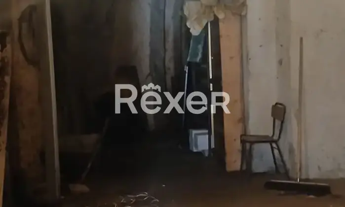 Rexer-Barile-Casa-indipendente-su-quattro-livelli-con-giardino-cantine-e-doppio-accesso-Barile-PZ-Altro