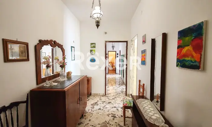 Rexer-Triggiano-Luminoso-appartamento-con-tripla-esposizione-in-VIa-Monti-Triggiano-BA-Altro