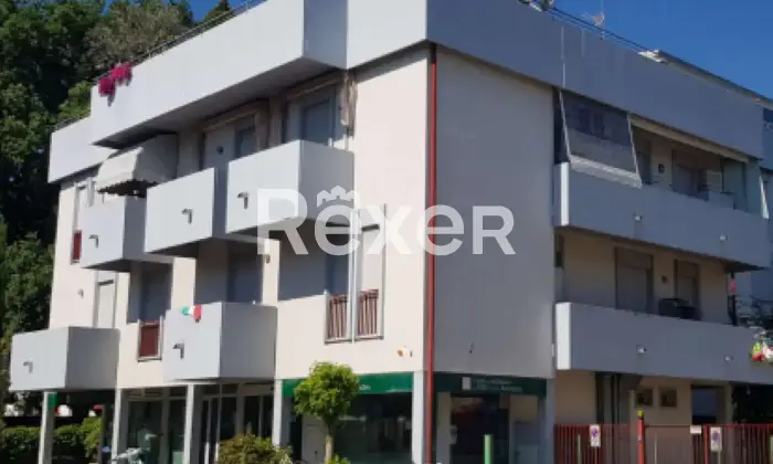 Rexer-Forl-Filiale-Bancaria-in-vendita-a-Forl-Altro