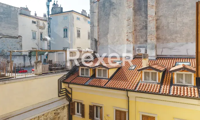 Rexer-Trieste-Appartamento-in-palazzo-depoca-Altro