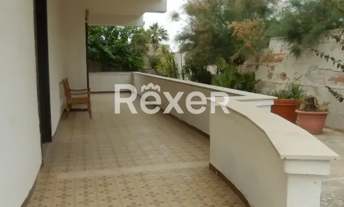 Rexer-Giovinazzo-Vendesi-villa-singola-con-terrazza-e-giardino-vista-mare-Altro