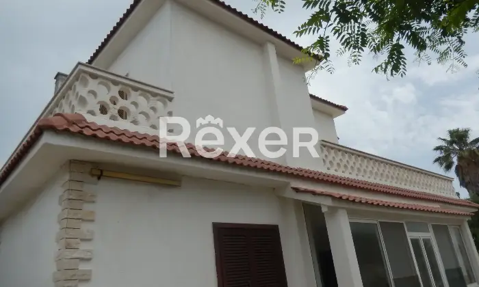 Rexer-Giovinazzo-Vendesi-villa-singola-con-terrazza-e-giardino-vista-mare-Giardino