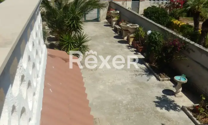 Rexer-Giovinazzo-Vendesi-villa-singola-con-terrazza-e-giardino-vista-mare-Terrazzo