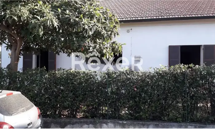 Rexer-Senaricafonte-Ferri-Casa-indipendente-in-vendita-in-Contrada-Senarica-a-Moscufo-Altro