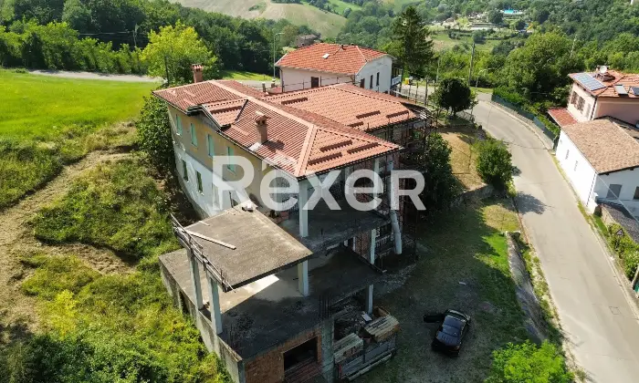 Rexer-Salsomaggiore-Terme-Intero-stabile-in-vendita-in-Via-Castello-a-Salsomaggiore-Terme-Altro