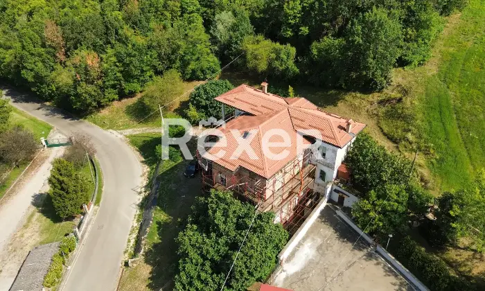 Rexer-Salsomaggiore-Terme-Intero-stabile-in-vendita-in-Via-Castello-a-Salsomaggiore-Terme-Altro