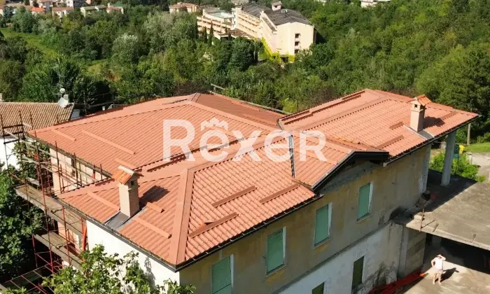 Rexer-Salsomaggiore-Terme-Intero-stabile-in-vendita-in-Via-Castello-a-Salsomaggiore-Terme-Altro