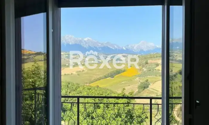 Rexer-Castilenti-Villetta-bifamiliare-in-vendita-Altro