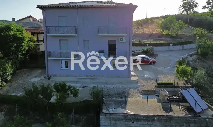 Rexer-Castilenti-Villetta-bifamiliare-in-vendita-Altro