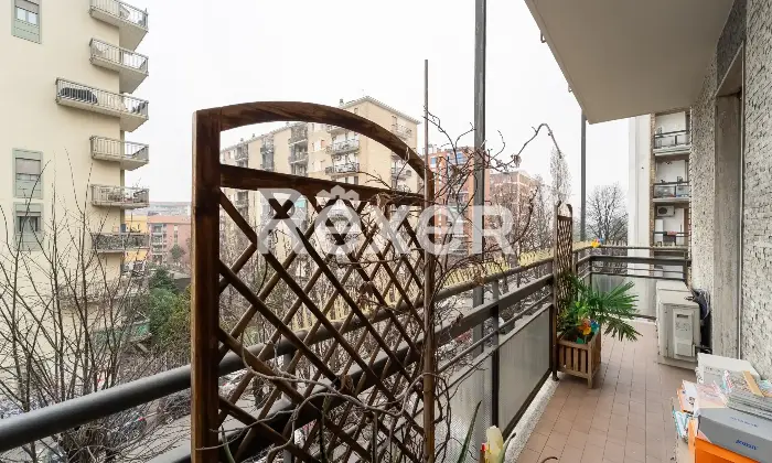 Rexer-Milano-Ottimo-trilocale-a-due-passi-da-Bande-Nere-Altro