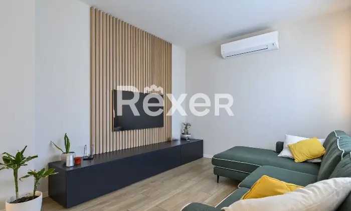 Rexer-Osio-Sotto-Villa-in-classe-A-Altro