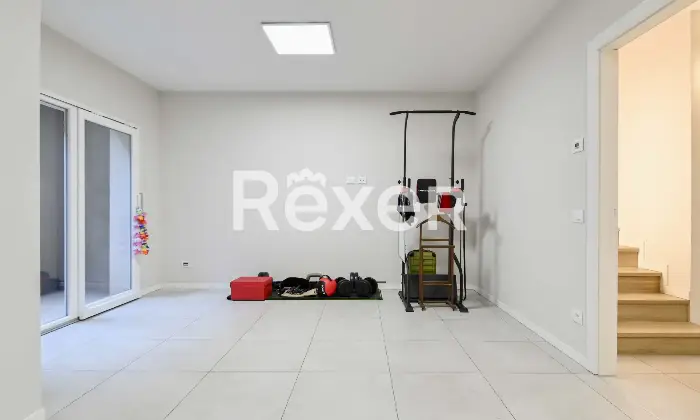 Rexer-Osio-Sotto-VILLA-IN-CLASSE-A-Altro