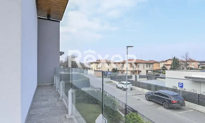 Rexer-Osio-Sotto-Villa-in-classe-A-Altro