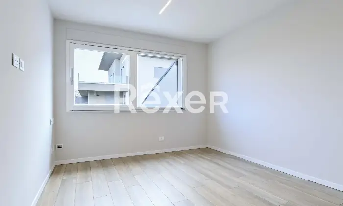 Rexer-Osio-Sotto-Villa-in-classe-A-Altro