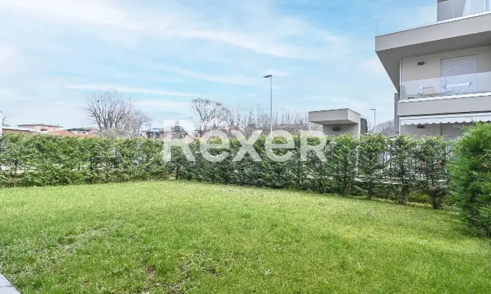 Rexer-Osio-Sotto-Villa-in-classe-A-Altro