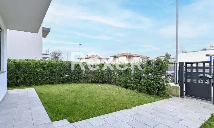 Rexer-Osio-Sotto-VILLA-IN-CLASSE-A-Altro