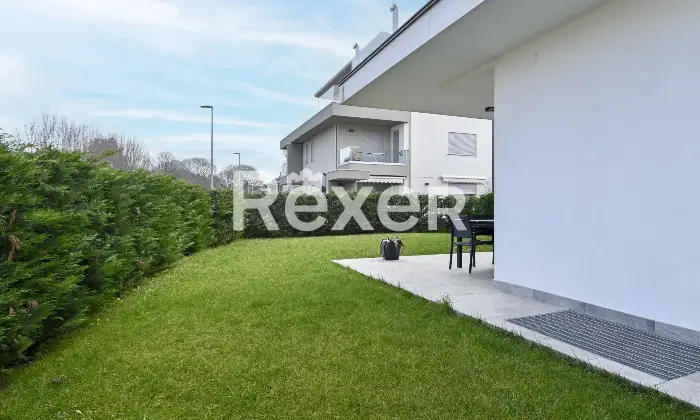 Rexer-Osio-Sotto-Villa-in-classe-A-Altro