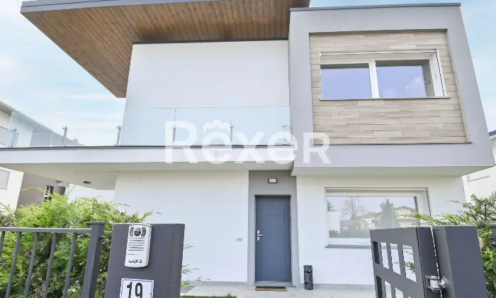 Rexer-Osio-Sotto-VILLA-IN-CLASSE-A-Altro