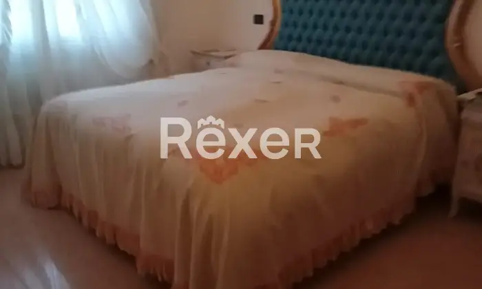 Rexer-Castelfranco-Veneto-Villetta-a-schiera-con-ampio-giardino-e-box-auto-Altro