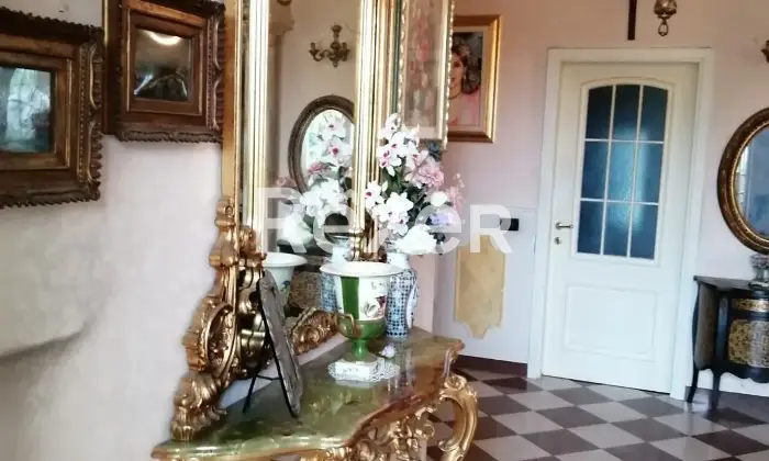 Rexer-Castelfranco-Veneto-Villetta-a-schiera-con-ampio-giardino-e-box-auto-Altro