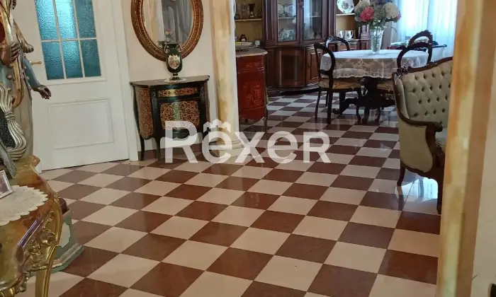 Rexer-Castelfranco-Veneto-Villetta-a-schiera-con-ampio-giardino-e-box-auto-Altro