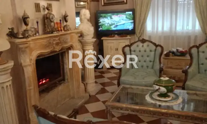 Rexer-Castelfranco-Veneto-Villetta-a-schiera-con-ampio-giardino-e-box-auto-Altro