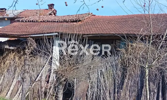 Rexer-Visone-Ampia-cascina-in-vendita-in-Regione-Cavallera-a-Visone-Altro