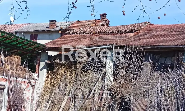 Rexer-Visone-Ampia-cascina-in-vendita-in-Regione-Cavallera-a-Visone-Altro