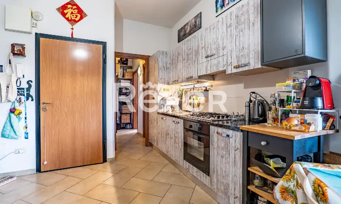 Rexer-Firenze-Bilocale-con-balcone-ottime-condizioni-Altro