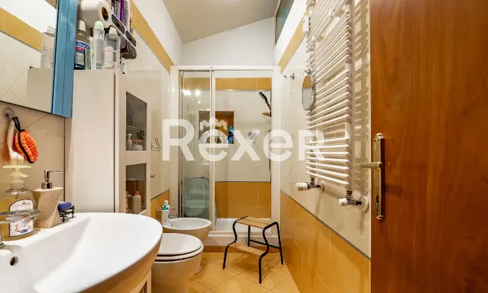 Rexer-Firenze-Bilocale-con-balcone-ottime-condizioni-Altro