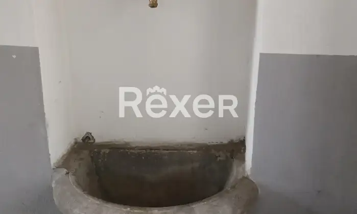 Rexer-Como-Bilocale-senza-spese-e-posto-auto-Altro