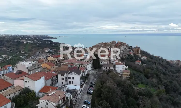 Rexer-San-Vito-Chietino-Stabile-bifamiliare-ristrutturato-con-doppio-ingresso-indipendente-Altro