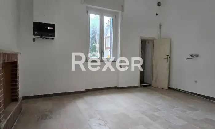 Rexer-San-Vito-Chietino-Stabile-bifamiliare-ristrutturato-con-doppio-ingresso-indipendente-Altro