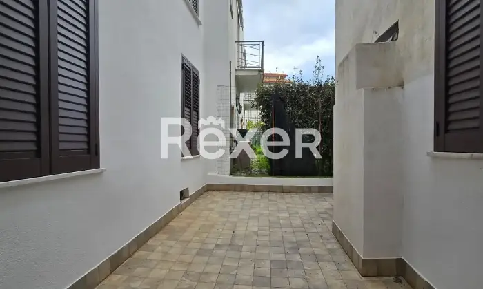 Rexer-San-Vito-Chietino-Porzione-indipendente-su-tre-livelli-San-Vito-Chietino-Altro