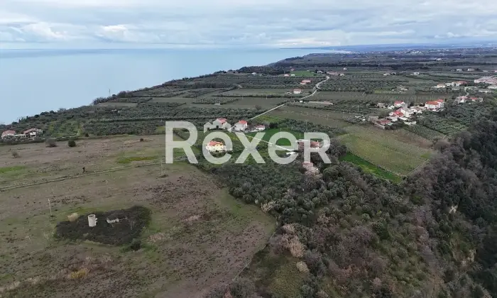 Rexer-San-Vito-Chietino-Porzione-indipendente-su-tre-livelli-San-Vito-Chietino-Altro