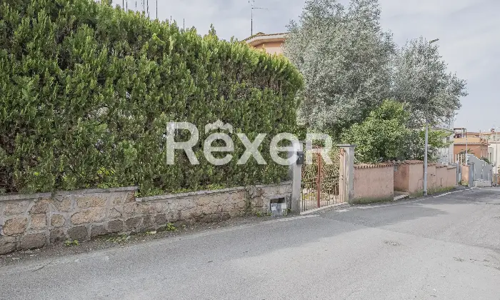 Rexer-Vitinia-Villa-indipendente-con-giardino-Altro