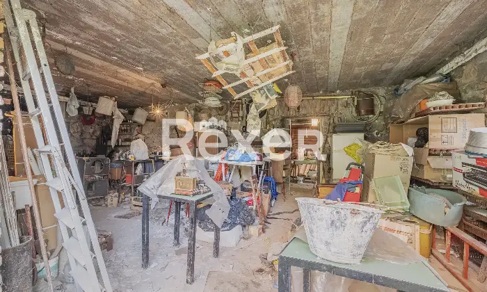 Rexer-Vitinia-Villa-indipendente-con-giardino-Altro