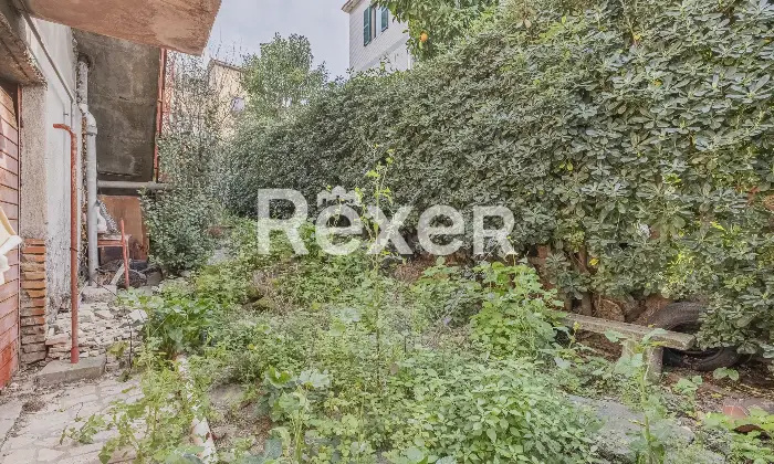 Rexer-Vitinia-Villa-indipendente-con-giardino-Altro