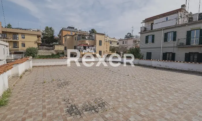 Rexer-Vitinia-Villa-indipendente-con-giardino-Altro