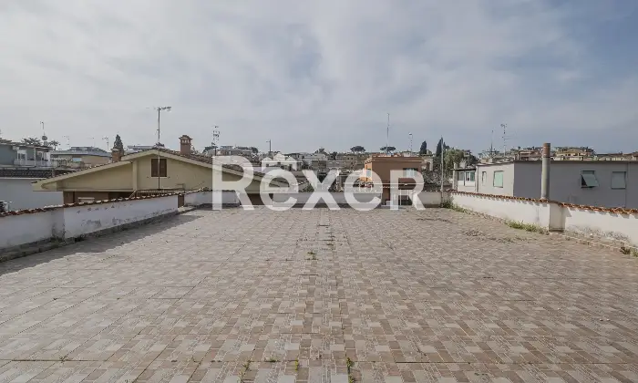 Rexer-Vitinia-Villa-indipendente-con-giardino-Altro