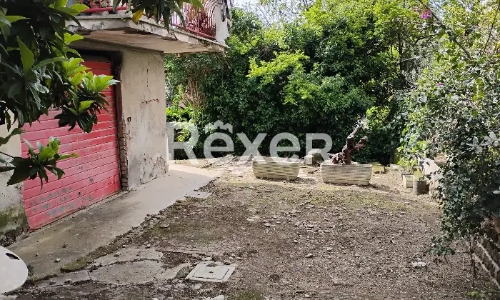 Rexer-Vitinia-Villa-indipendente-con-giardino-Altro