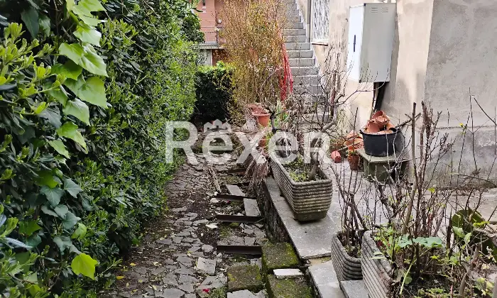 Rexer-Vitinia-Villa-indipendente-con-giardino-Altro
