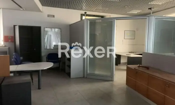 Rexer-Napoli-Filiale-Bancaria-in-vendita-a-Napoli-Altro