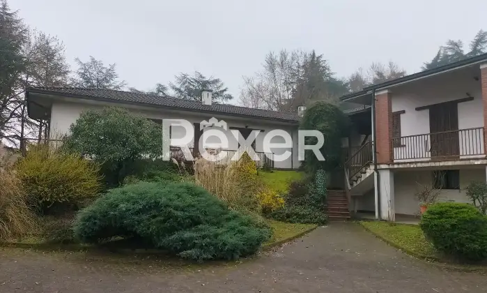 Rexer-Torricella-Verzate-Villa-indipendente-con-dependance-in-vendita-in-via-Roma-a-Torricella-Verzate-Altro