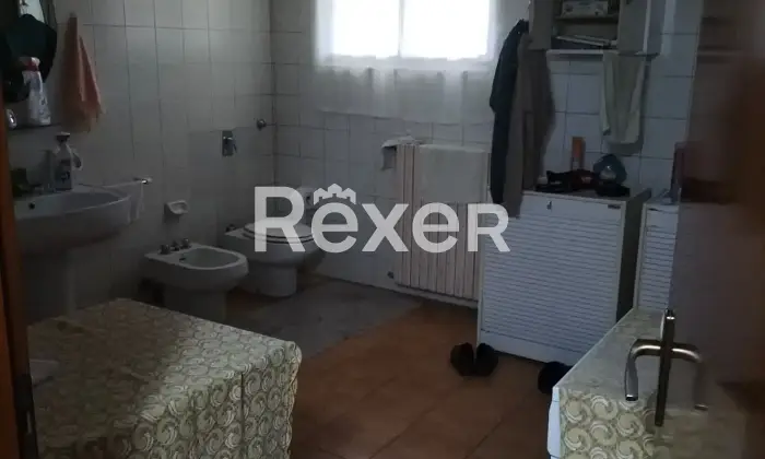 Rexer-Torricella-Verzate-Villa-indipendente-con-dependance-in-vendita-in-via-Roma-a-Torricella-Verzate-Altro