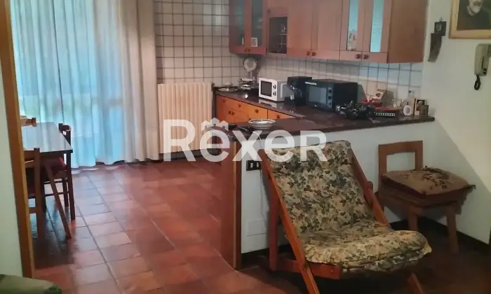 Rexer-Torricella-Verzate-Villa-indipendente-con-dependance-in-vendita-in-via-Roma-a-Torricella-Verzate-Altro