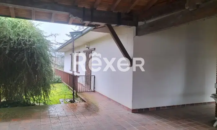 Rexer-Torricella-Verzate-Villa-indipendente-con-dependance-in-vendita-in-via-Roma-a-Torricella-Verzate-Altro