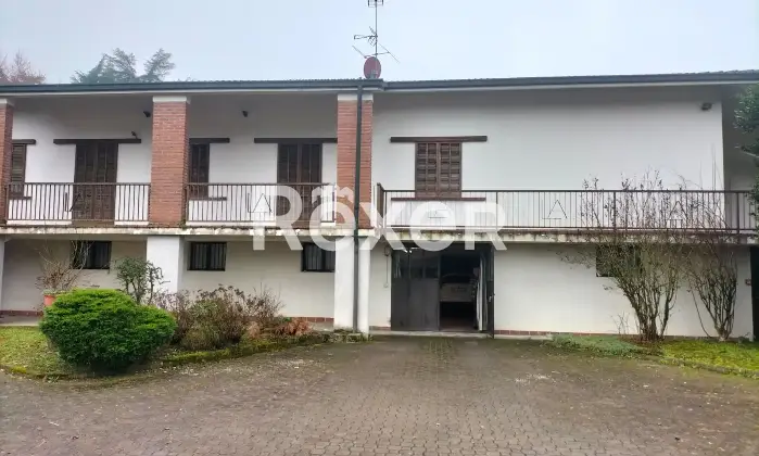 Rexer-Torricella-Verzate-Villa-indipendente-con-dependance-in-vendita-in-via-Roma-a-Torricella-Verzate-Altro
