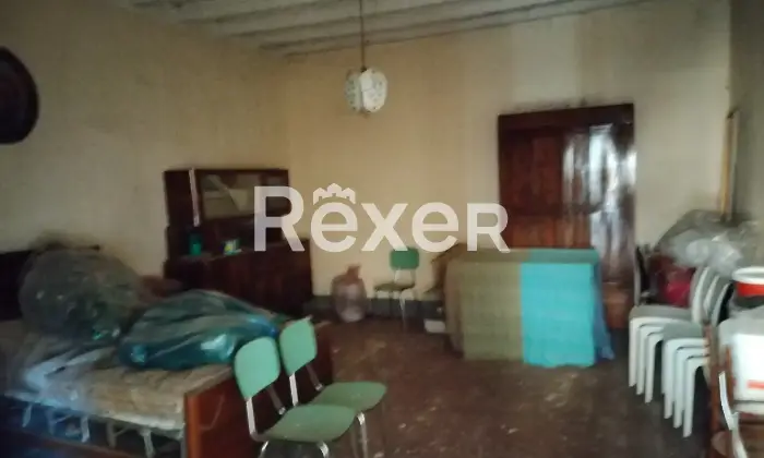 Rexer-Valaperta-Cielo-terra-a-rustico-da-ristrutturare-Altro