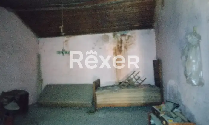 Rexer-Valaperta-Cielo-terra-a-rustico-da-ristrutturare-Altro